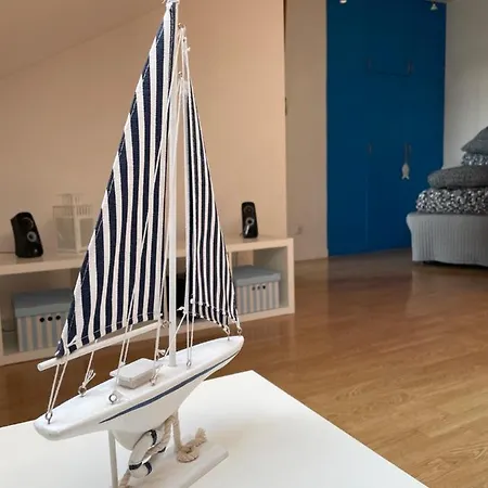 アパート Lazur Centre